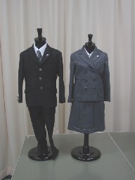 卒業式・入学式の母親の服装&コーデ徹底 ...